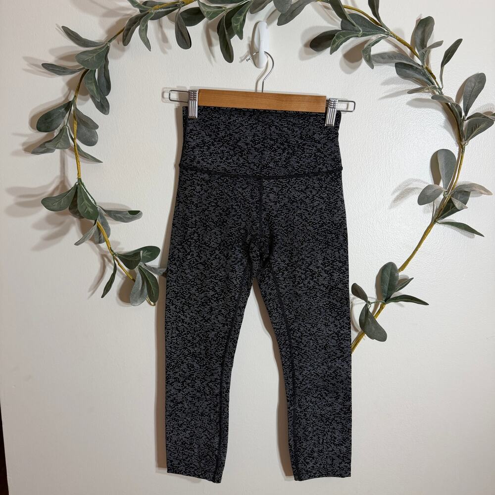 Lululemon Polka Dot Black Cropped Leggings
